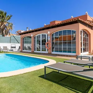 Mar Villa