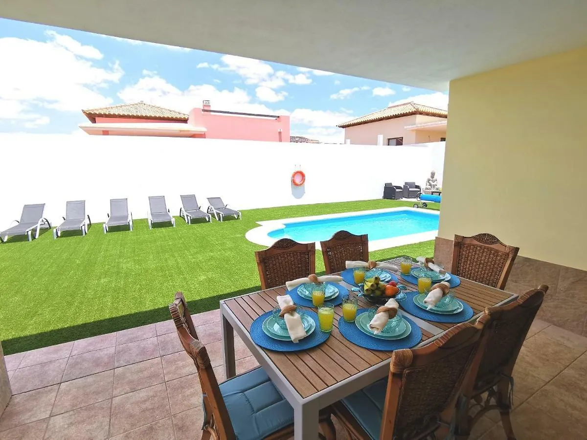 Villa Laura, Centro De Caleta De Fuste
