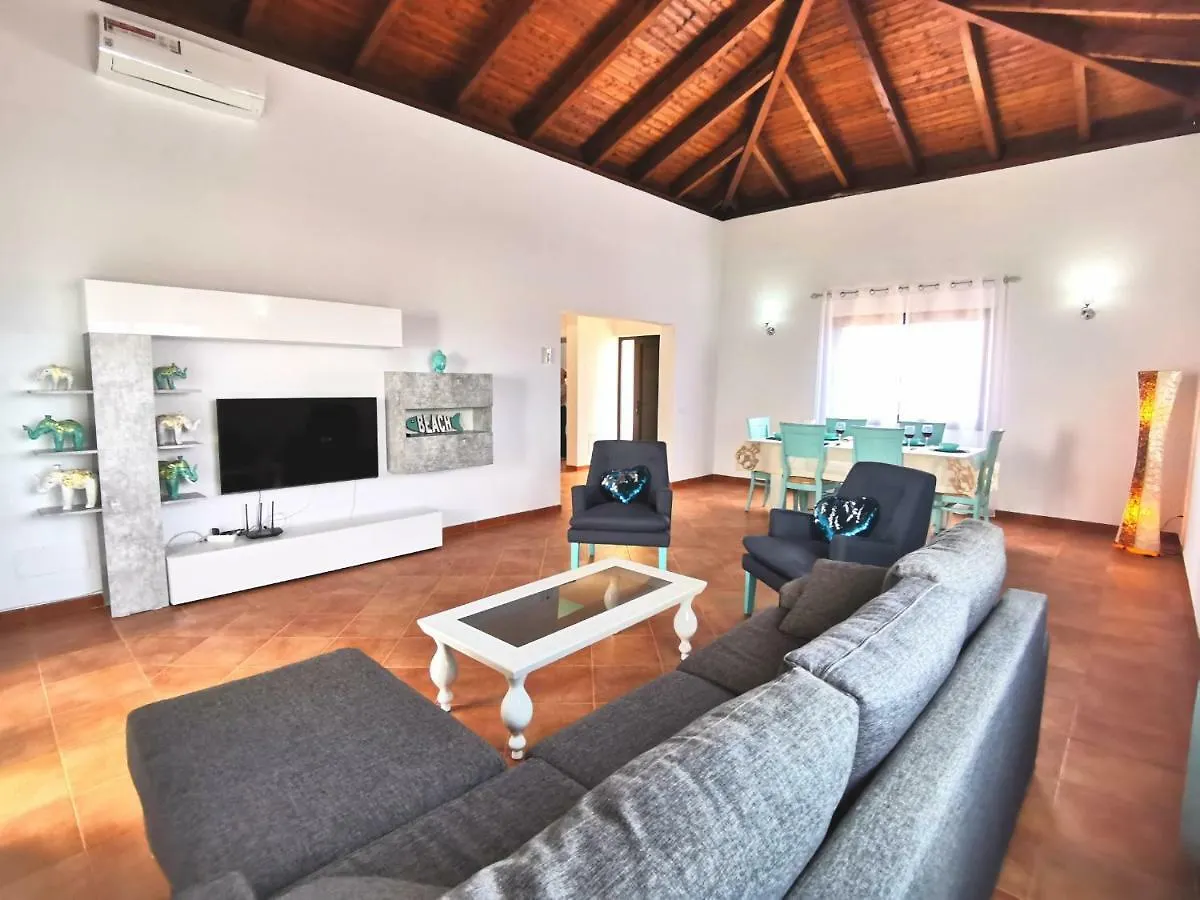 Villa Laura, Centro De Caleta De Fuste 0*,